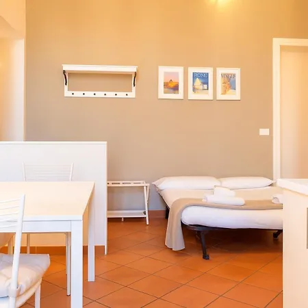 Amalia Vatican House *